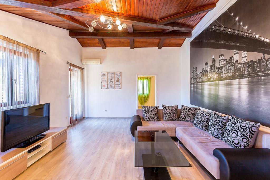 Villa Zara Ližnjan Exteriör bild