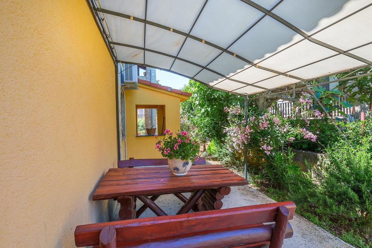 Villa Zara Ližnjan Exteriör bild