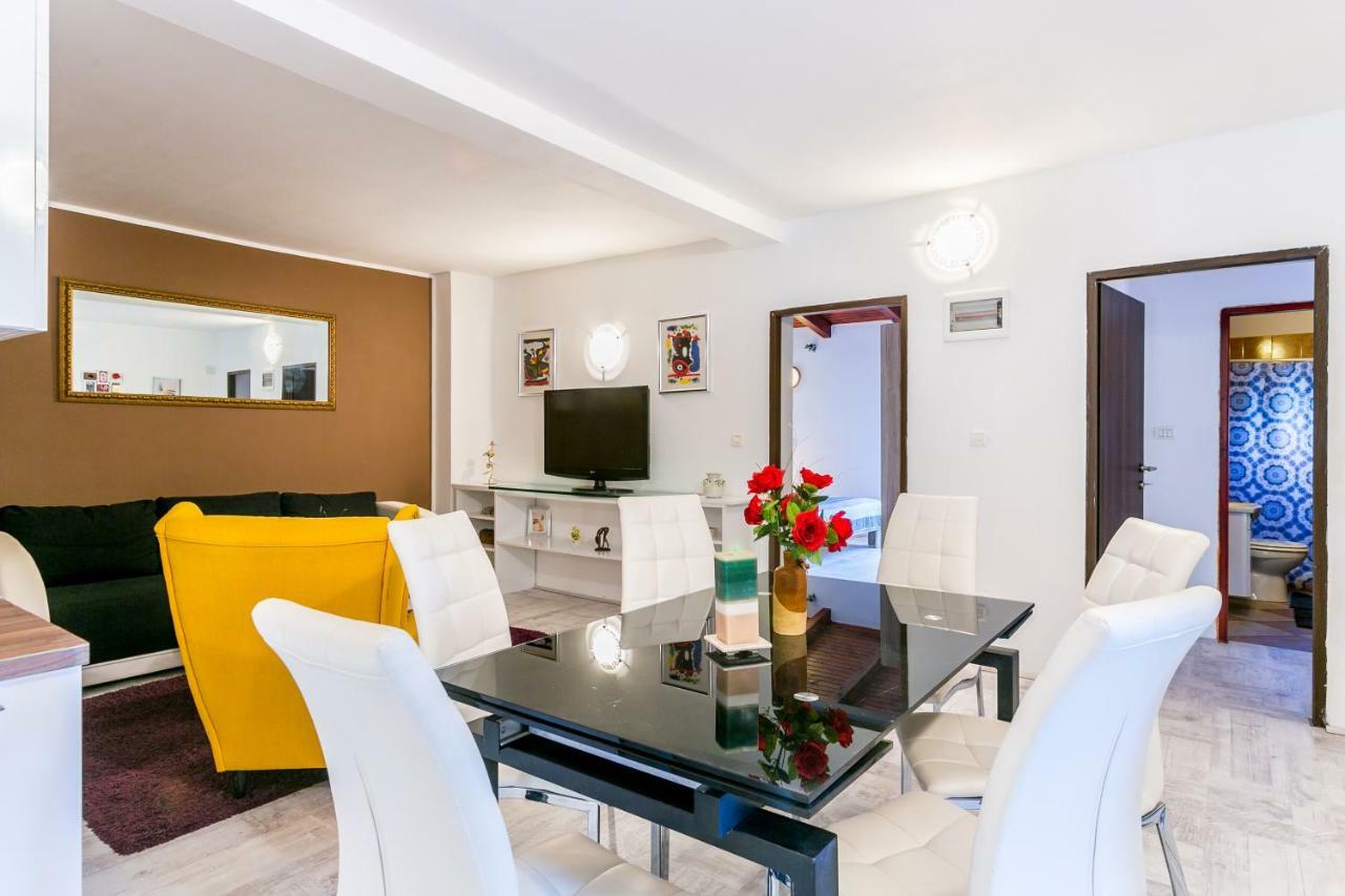 Villa Zara Ližnjan Exteriör bild