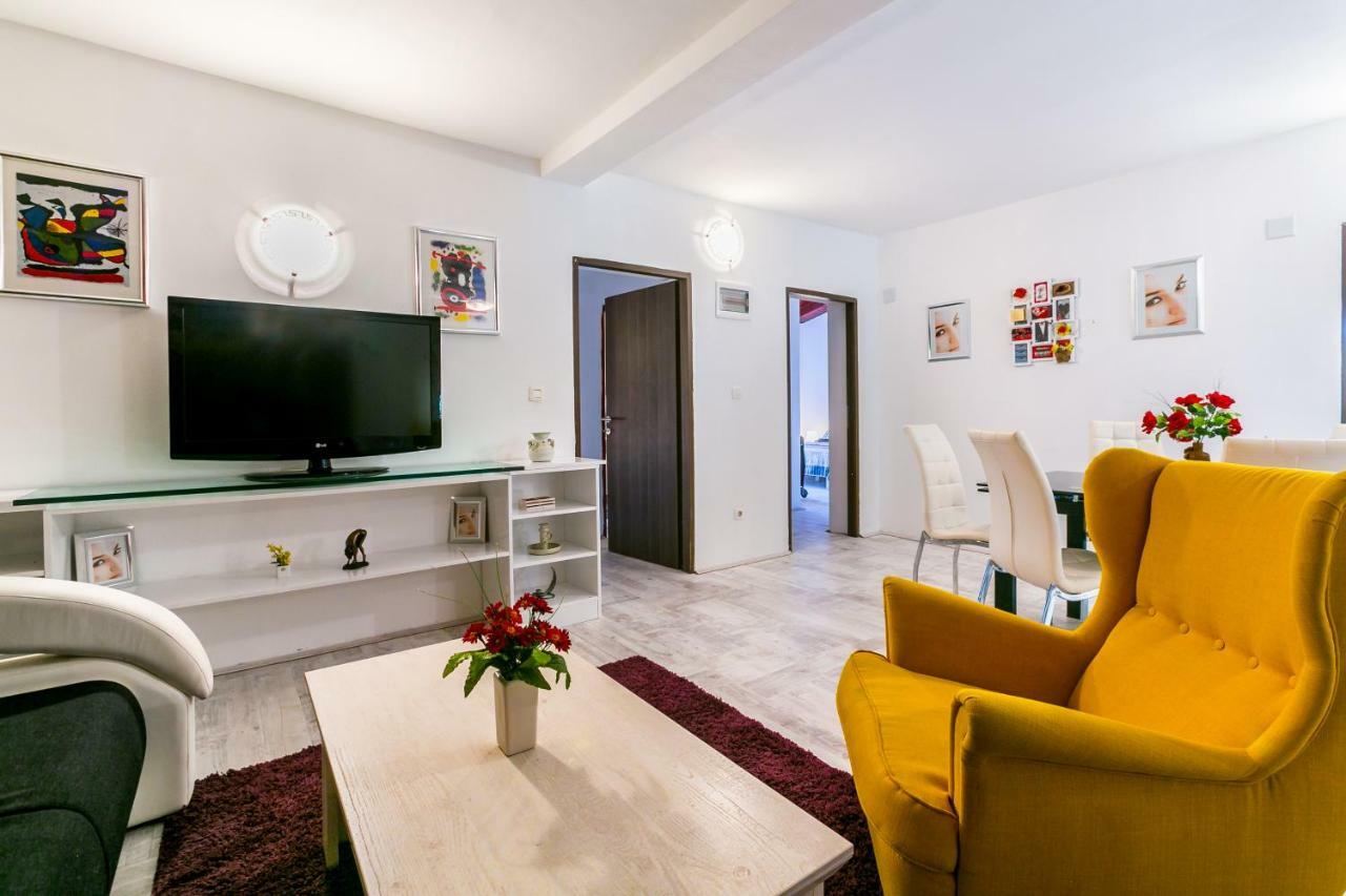 Villa Zara Ližnjan Exteriör bild